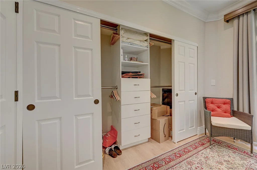 230 Flamingo, Las Vegas, NV 89169