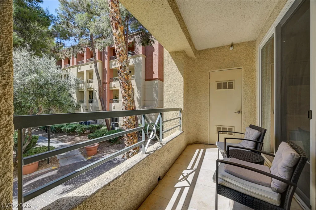 230 Flamingo, Las Vegas, NV 89169