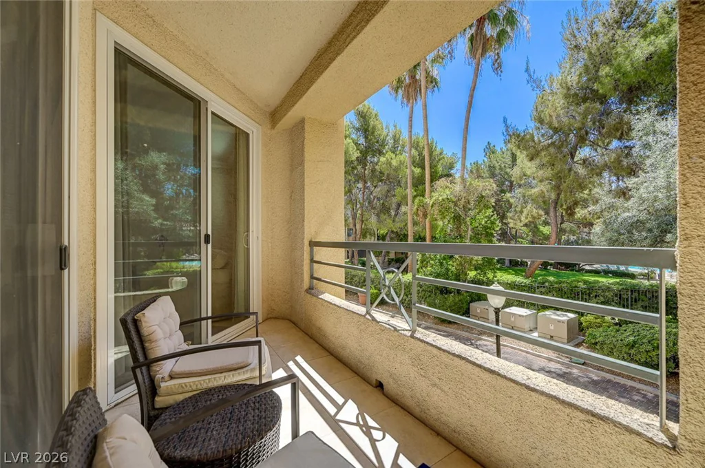 230 Flamingo, Las Vegas, NV 89169
