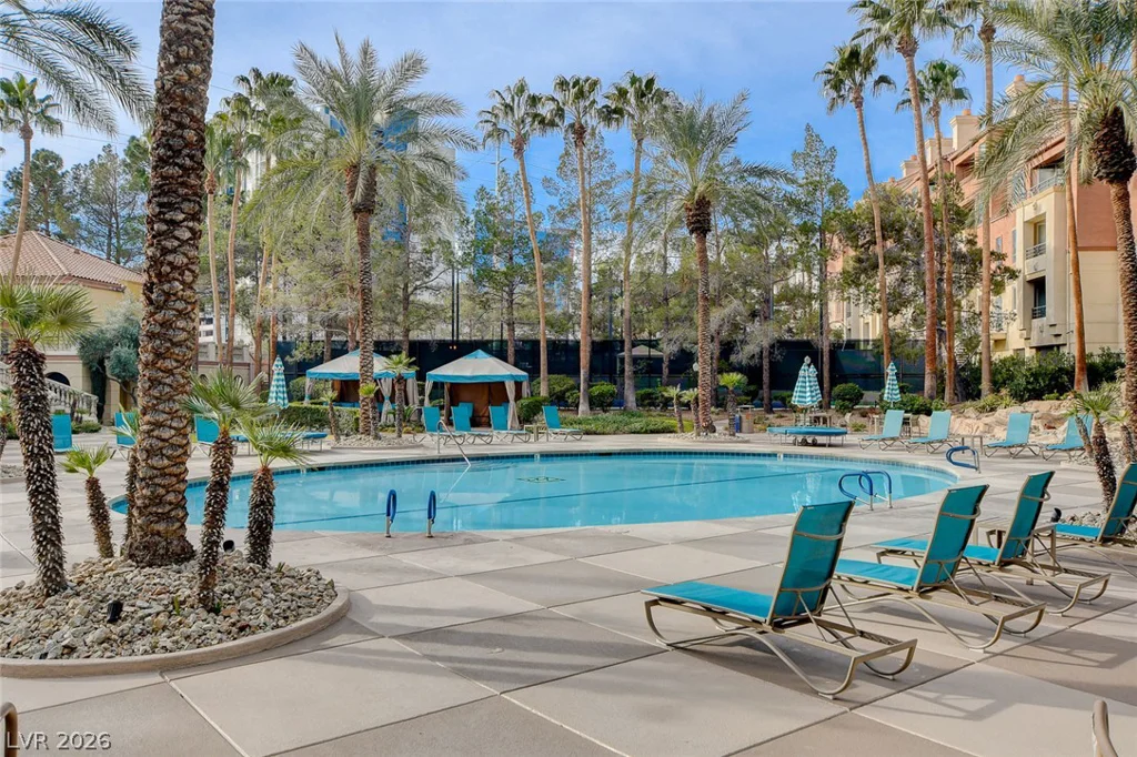 230 Flamingo, Las Vegas, NV 89169