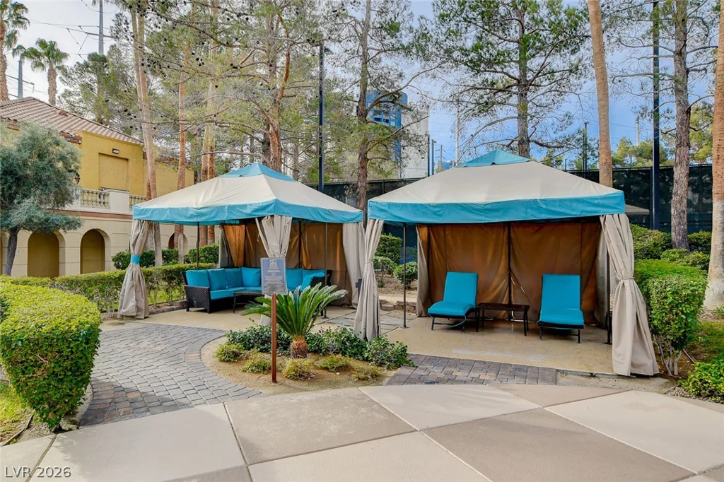 230 Flamingo, Las Vegas, NV 89169