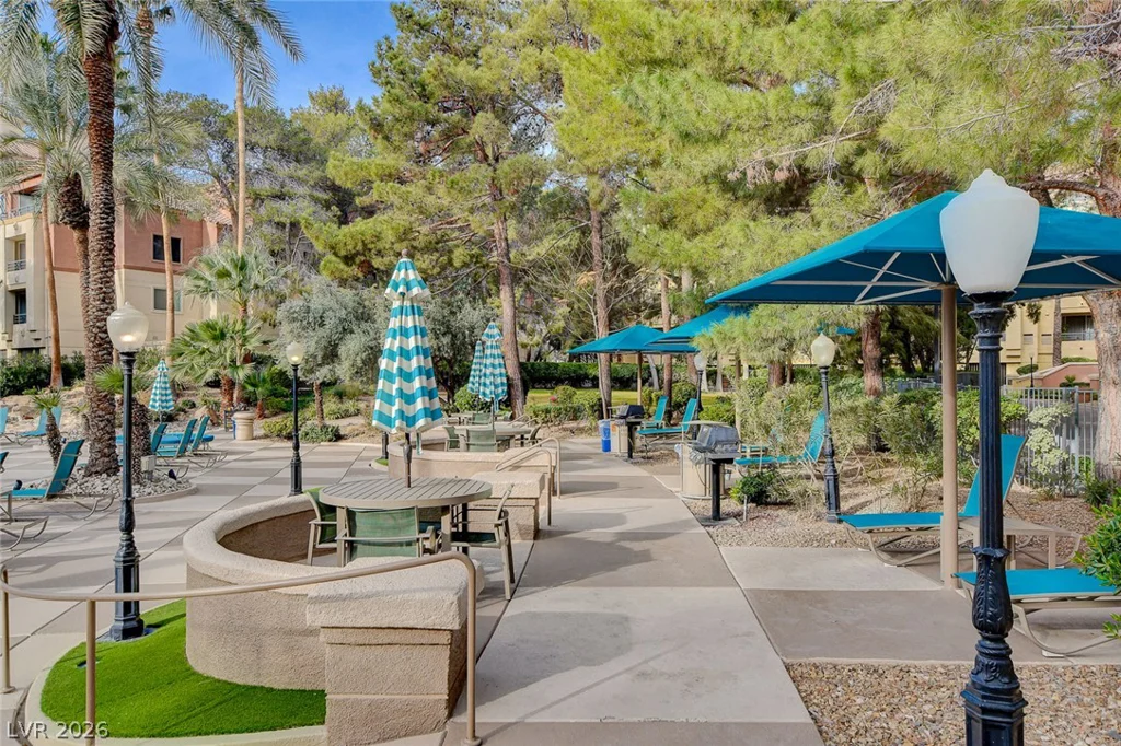 230 Flamingo, Las Vegas, NV 89169