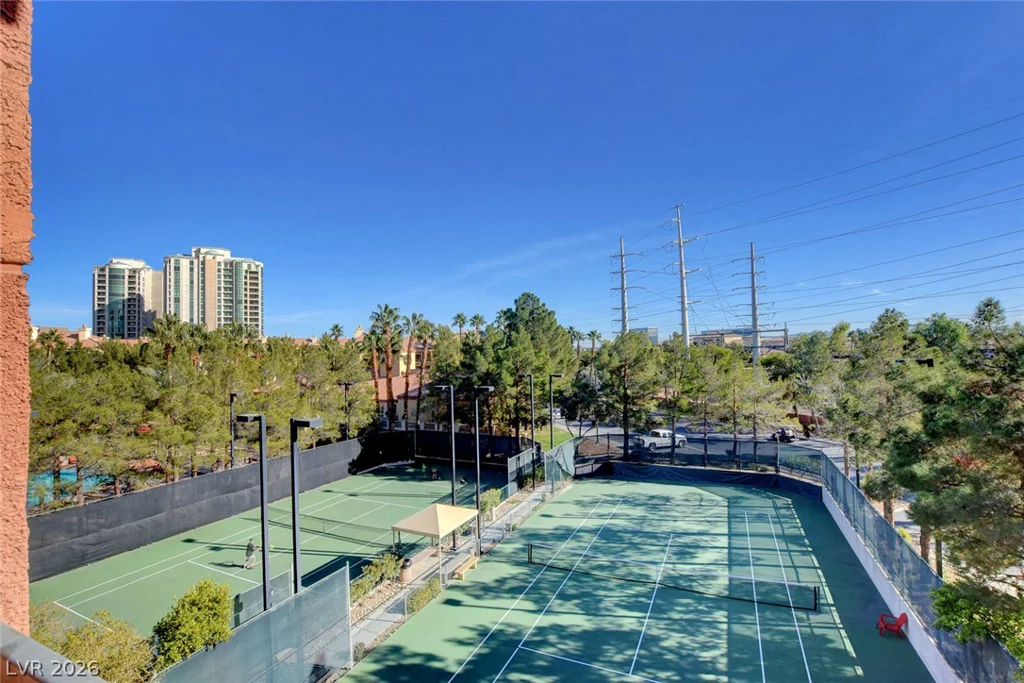 230 Flamingo, Las Vegas, NV 89169