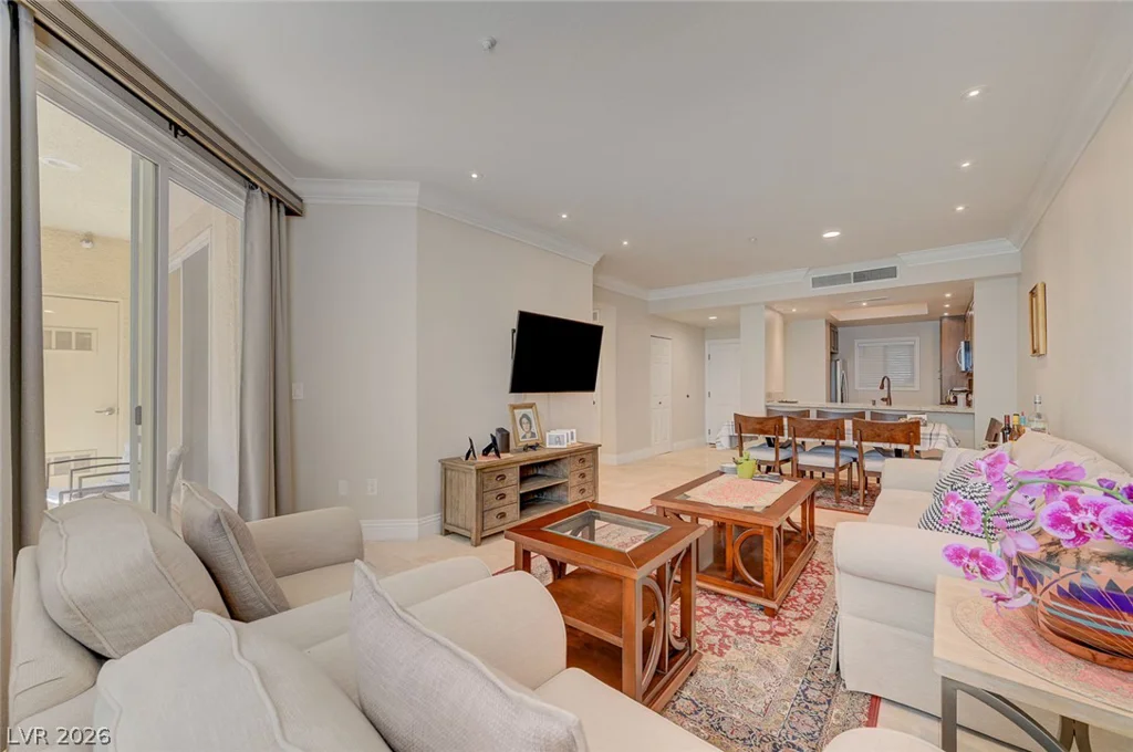 230 Flamingo, Las Vegas, NV 89169