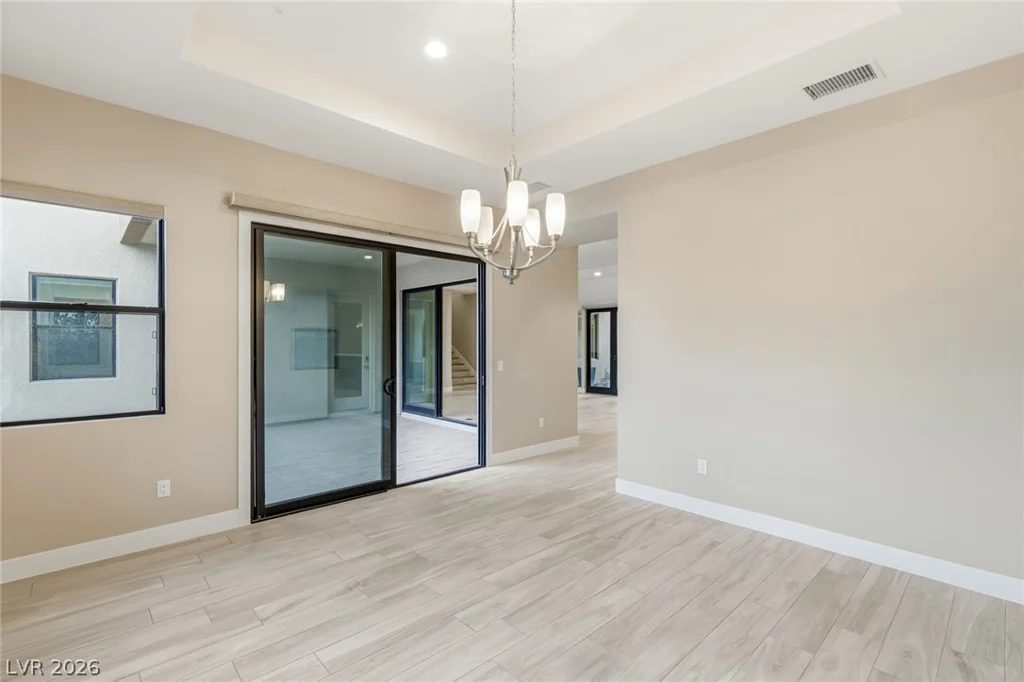 64 Grey Feather, Las Vegas, NV 89135