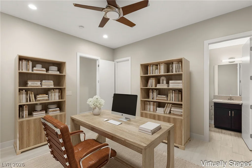 64 Grey Feather, Las Vegas, NV 89135