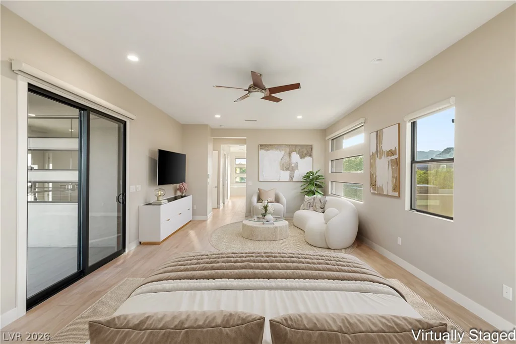 64 Grey Feather, Las Vegas, NV 89135
