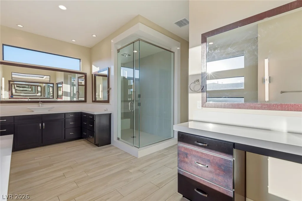 64 Grey Feather, Las Vegas, NV 89135