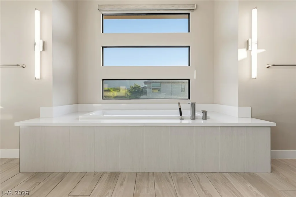 64 Grey Feather, Las Vegas, NV 89135