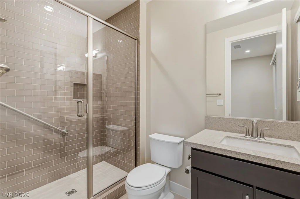 64 Grey Feather, Las Vegas, NV 89135