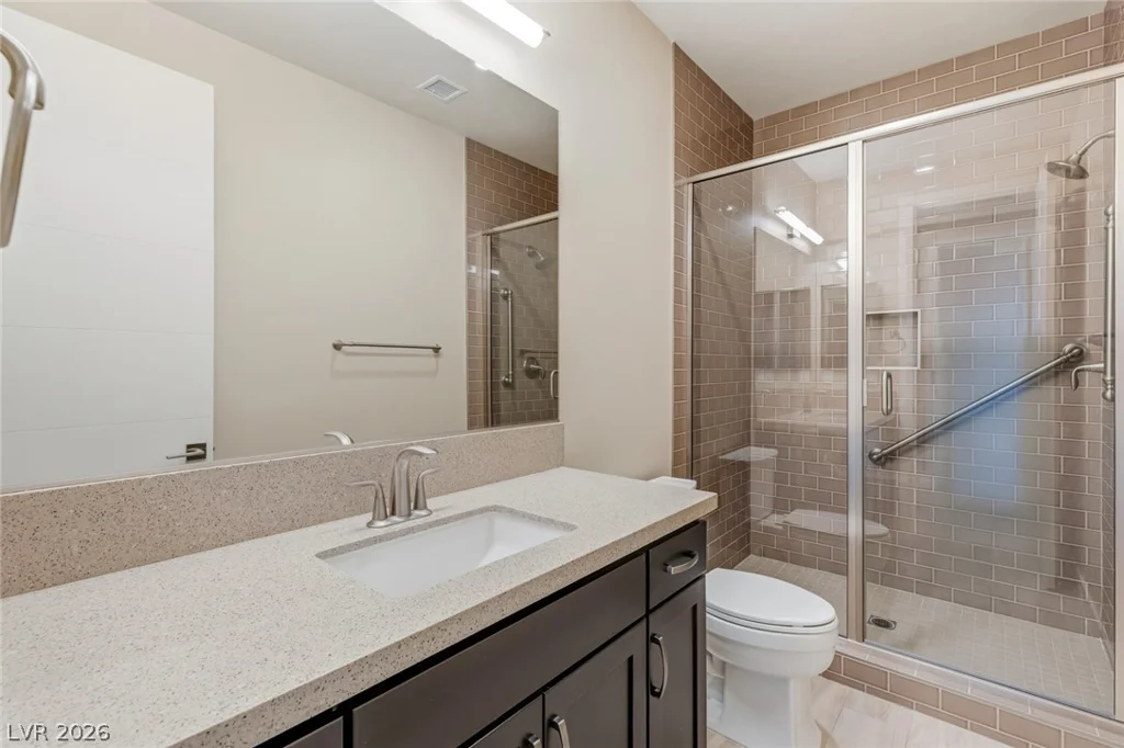 64 Grey Feather, Las Vegas, NV 89135