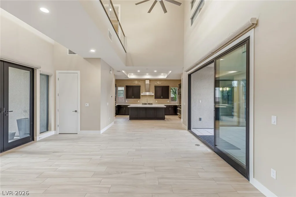 64 Grey Feather, Las Vegas, NV 89135
