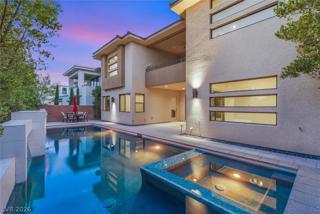 64 Grey Feather, Las Vegas, NV 89135