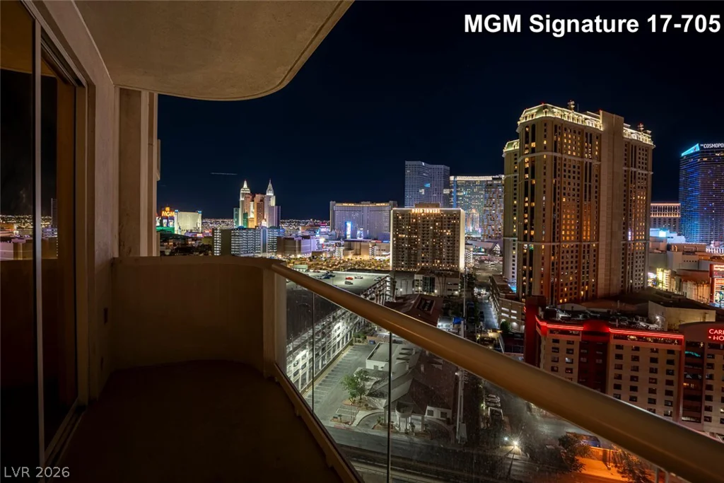 135 Harmon, Las Vegas, NV 89109