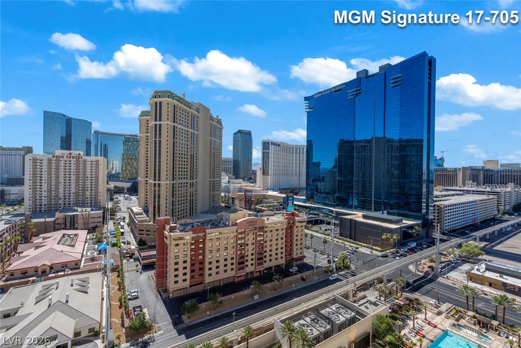 135 Harmon, Las Vegas, NV 89109