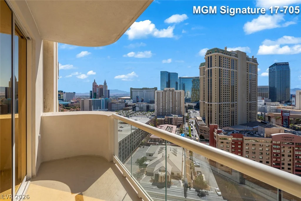 135 Harmon, Las Vegas, NV 89109