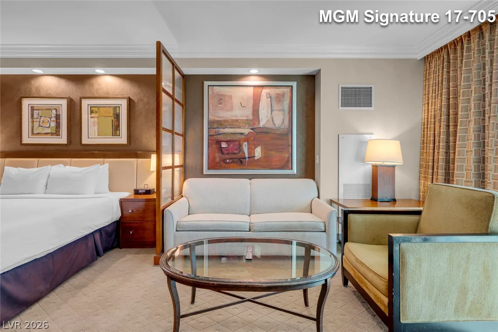 135 Harmon, Las Vegas, NV 89109
