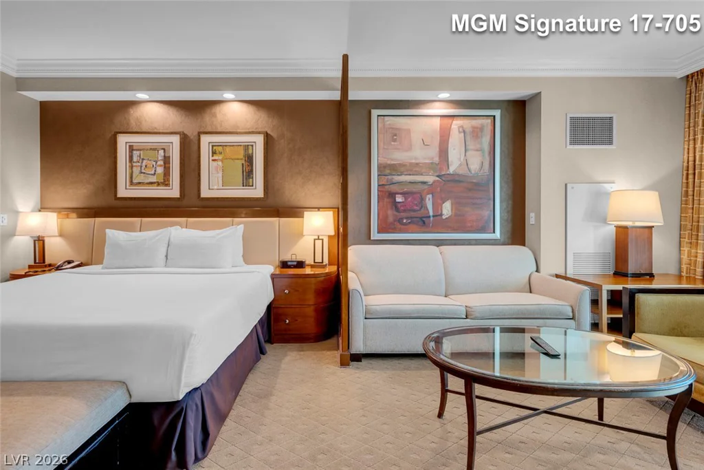 135 Harmon, Las Vegas, NV 89109