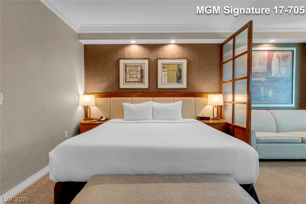135 Harmon, Las Vegas, NV 89109