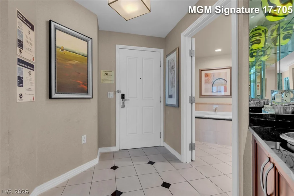 135 Harmon, Las Vegas, NV 89109