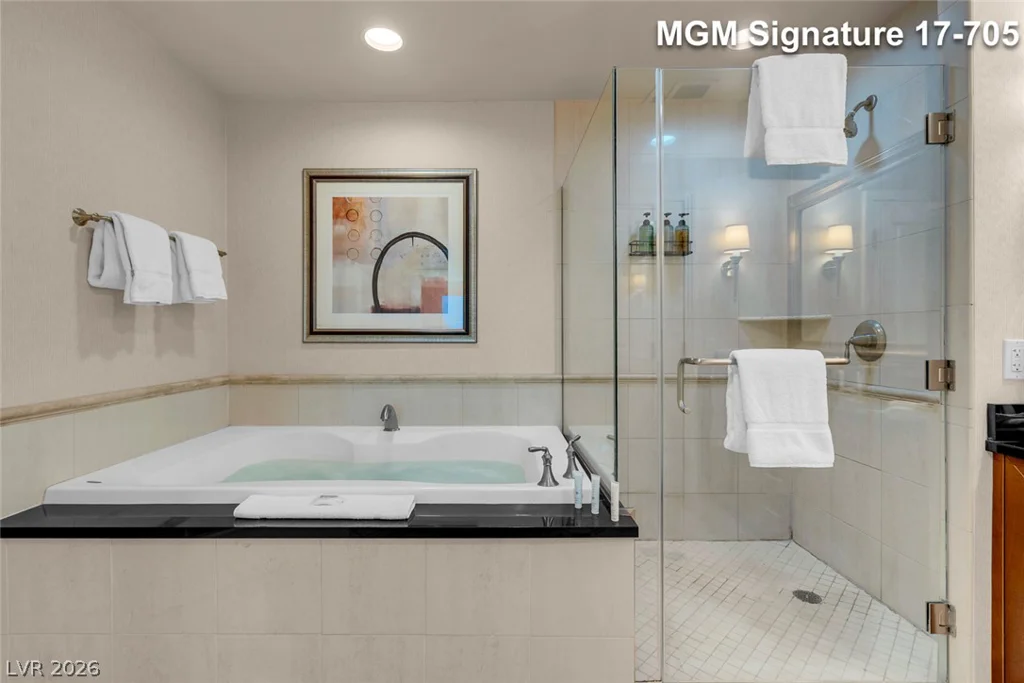 135 Harmon, Las Vegas, NV 89109