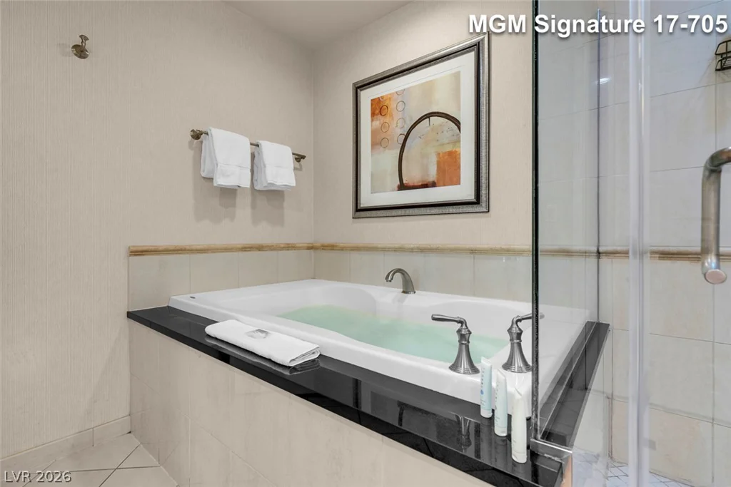 135 Harmon, Las Vegas, NV 89109