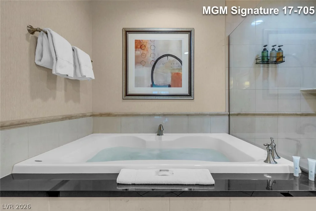 135 Harmon, Las Vegas, NV 89109