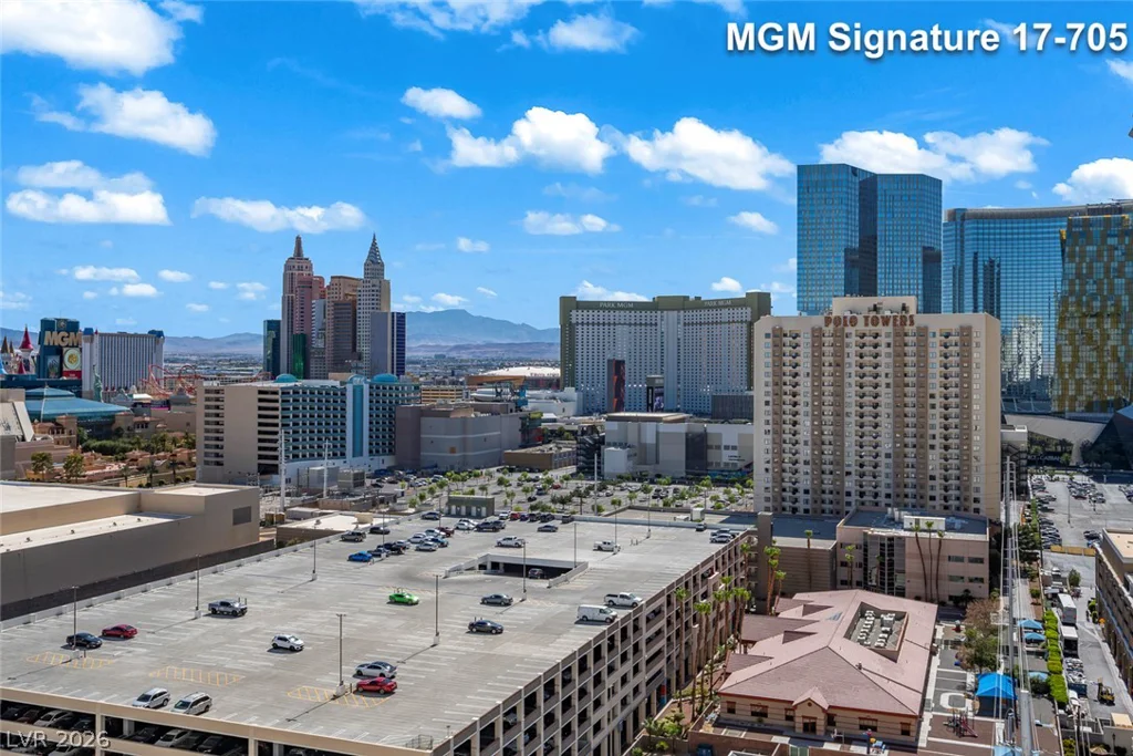 135 Harmon, Las Vegas, NV 89109