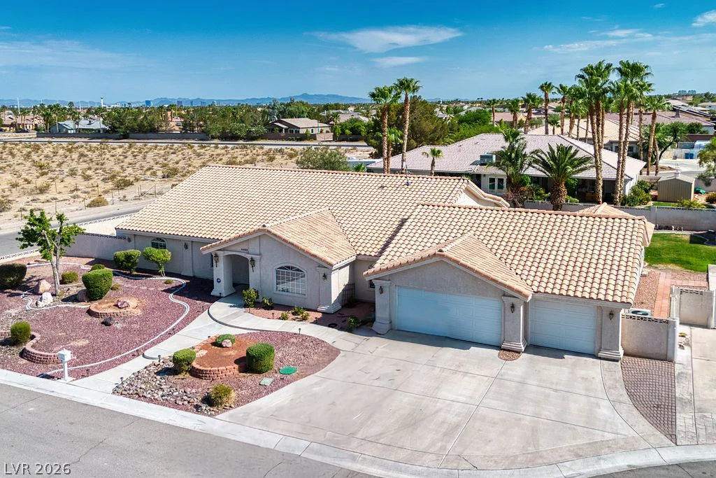 4465 Campbell, Las Vegas, NV 89129