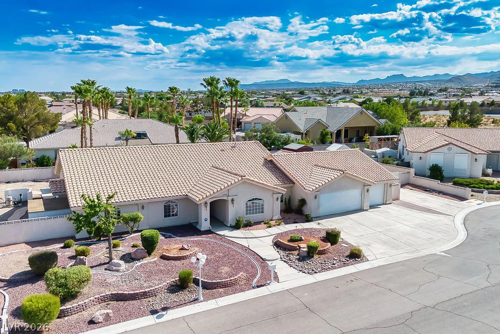 4465 Campbell, Las Vegas, NV 89129