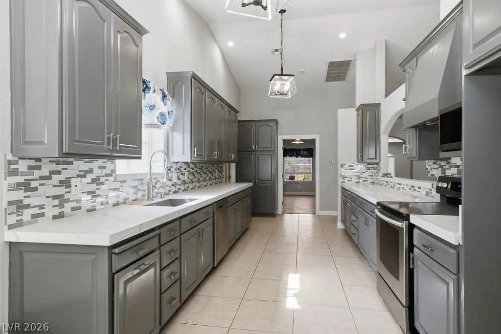 4465 Campbell, Las Vegas, NV 89129