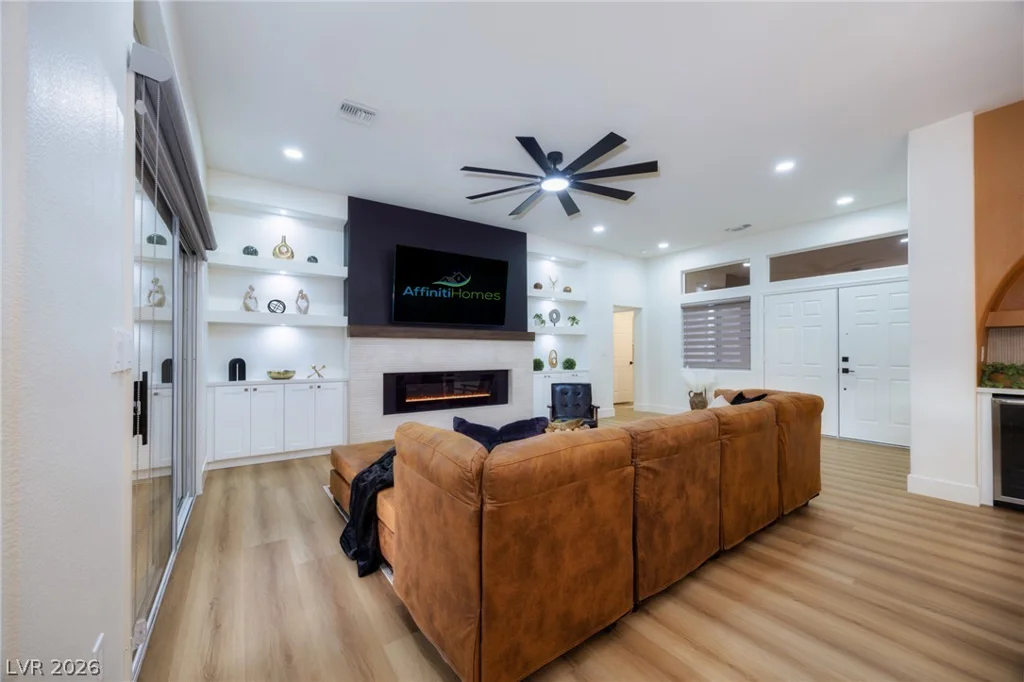 2641 Youngdale, Las Vegas, NV 89134