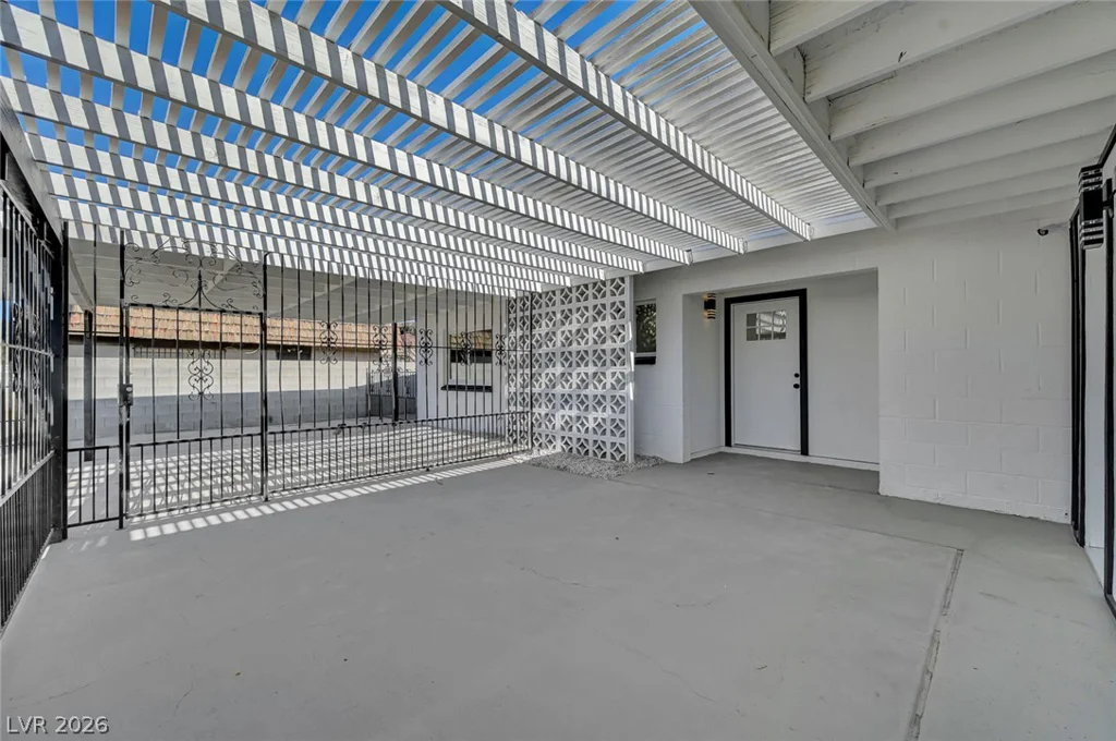 923 Laramore, Las Vegas, NV 89119