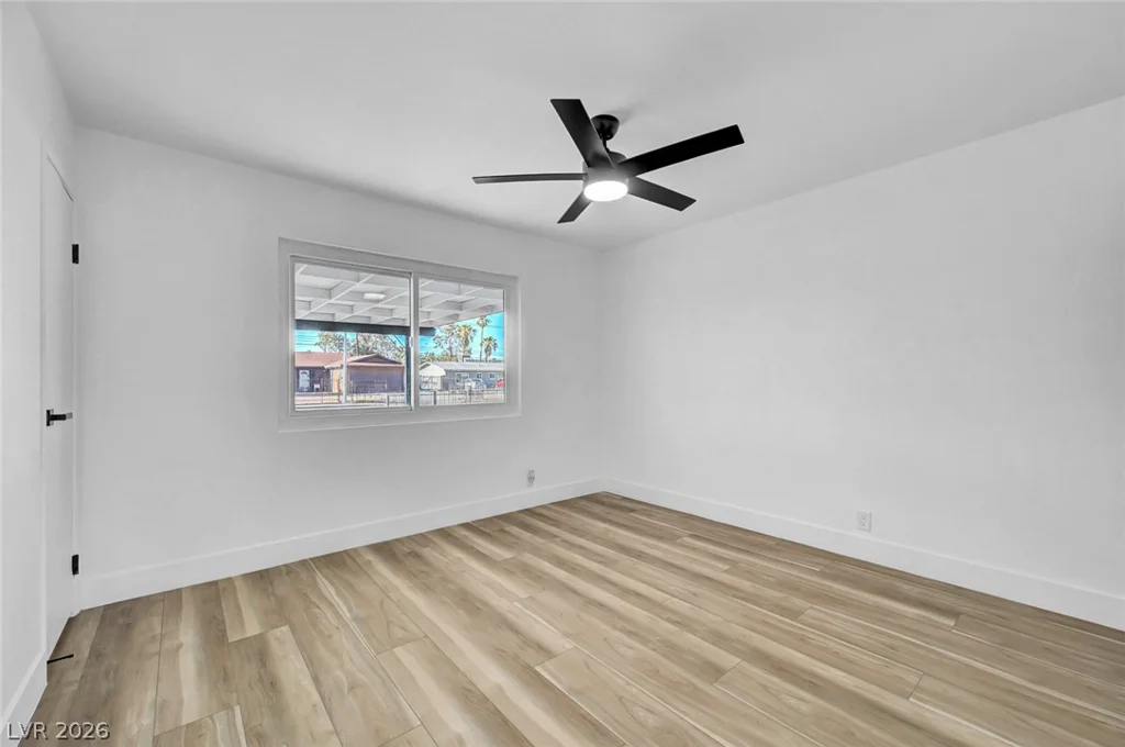 923 Laramore, Las Vegas, NV 89119