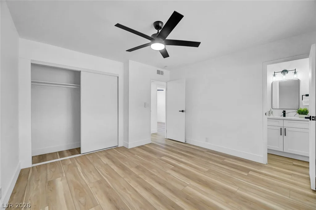 923 Laramore, Las Vegas, NV 89119