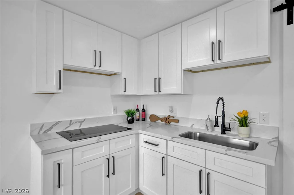 923 Laramore, Las Vegas, NV 89119