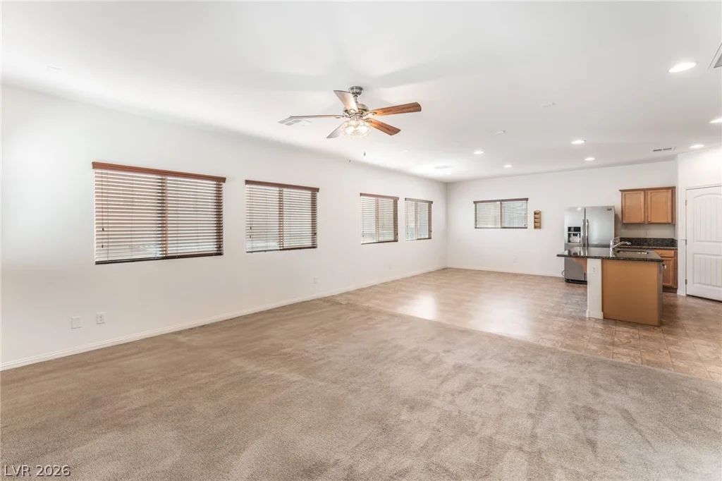 7733 Pyrenees Park, Las Vegas, NV 89113
