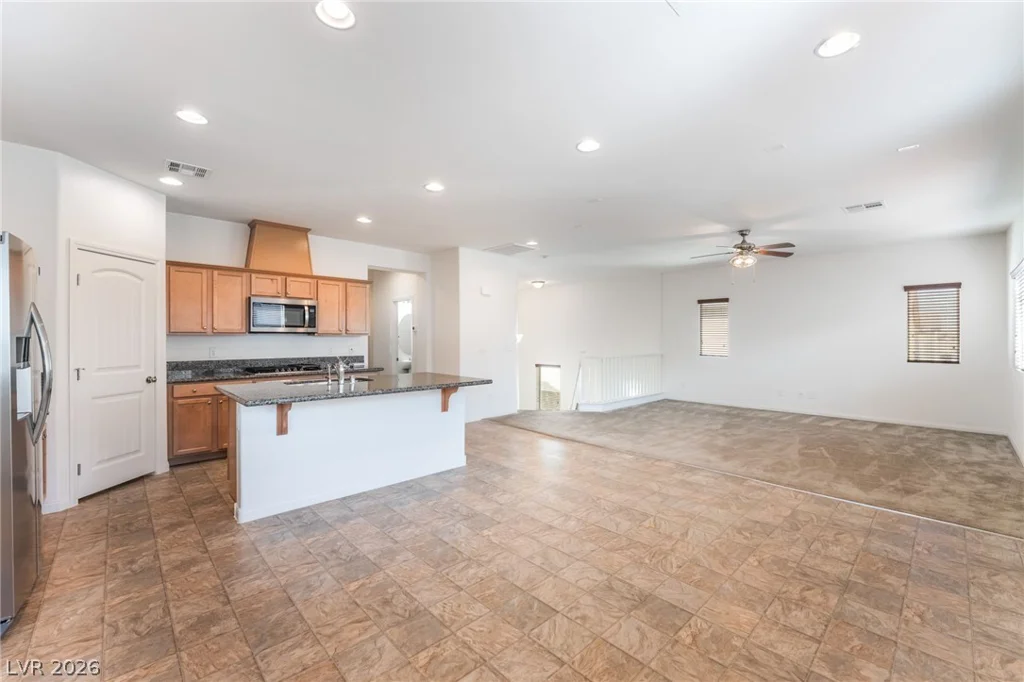 7733 Pyrenees Park, Las Vegas, NV 89113