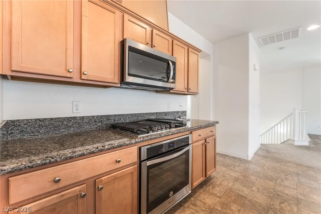 7733 Pyrenees Park, Las Vegas, NV 89113