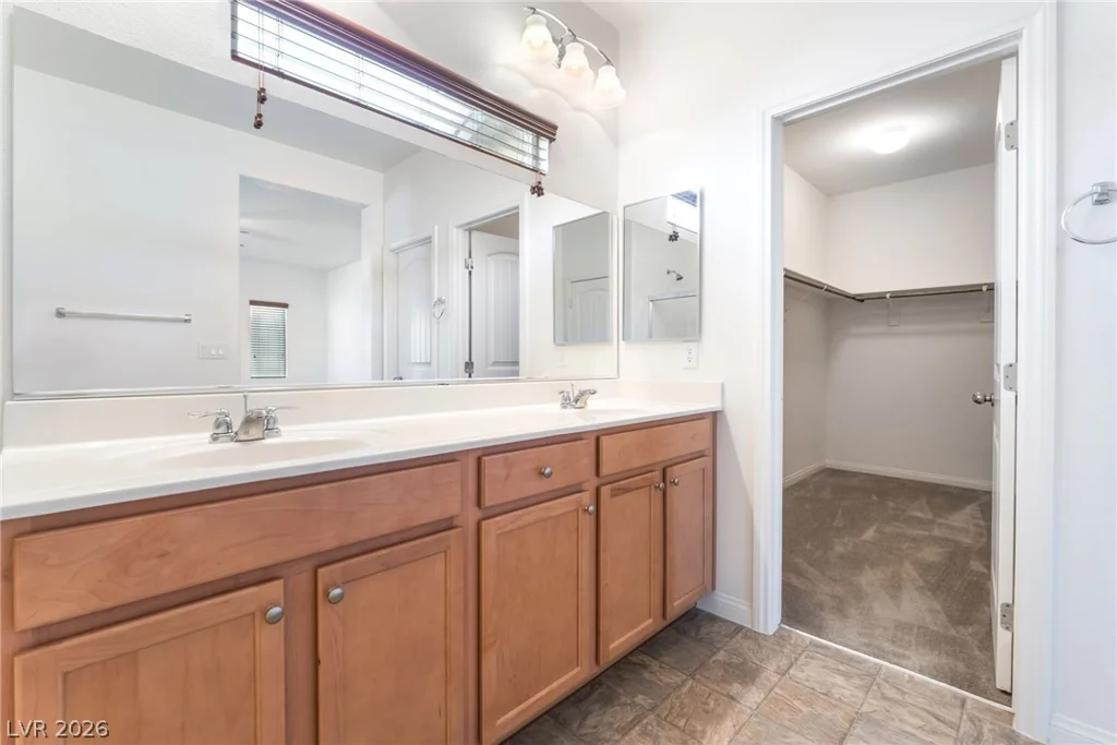7733 Pyrenees Park, Las Vegas, NV 89113
