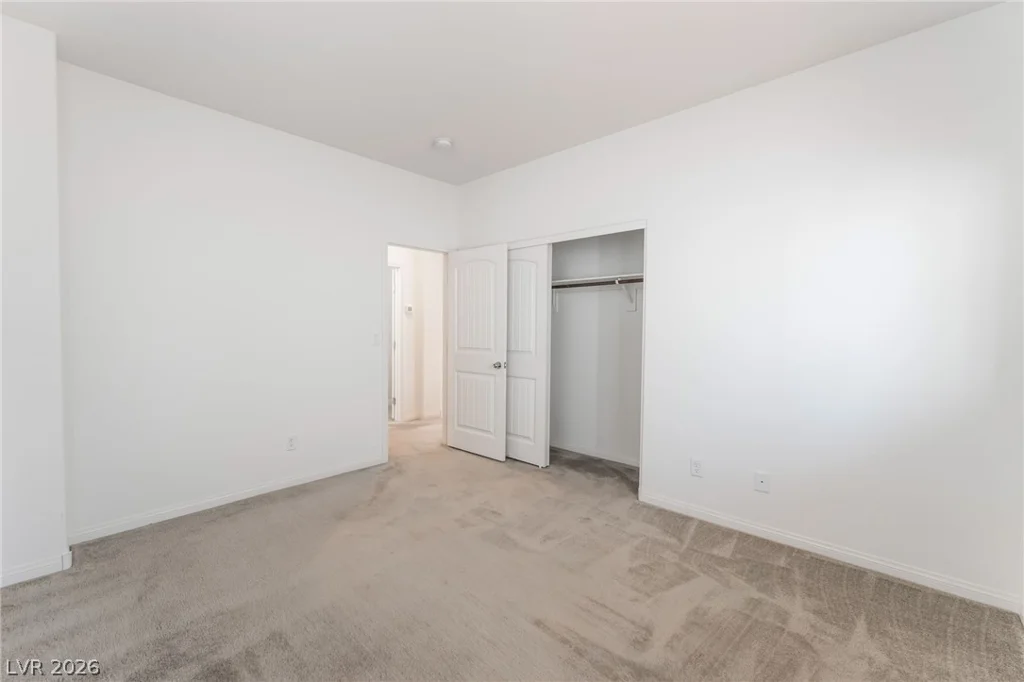 7733 Pyrenees Park, Las Vegas, NV 89113