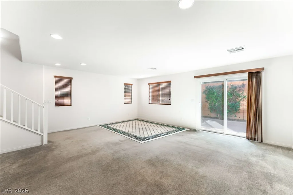 7733 Pyrenees Park, Las Vegas, NV 89113