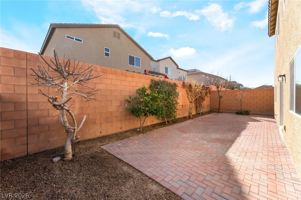 7733 Pyrenees Park, Las Vegas, NV 89113