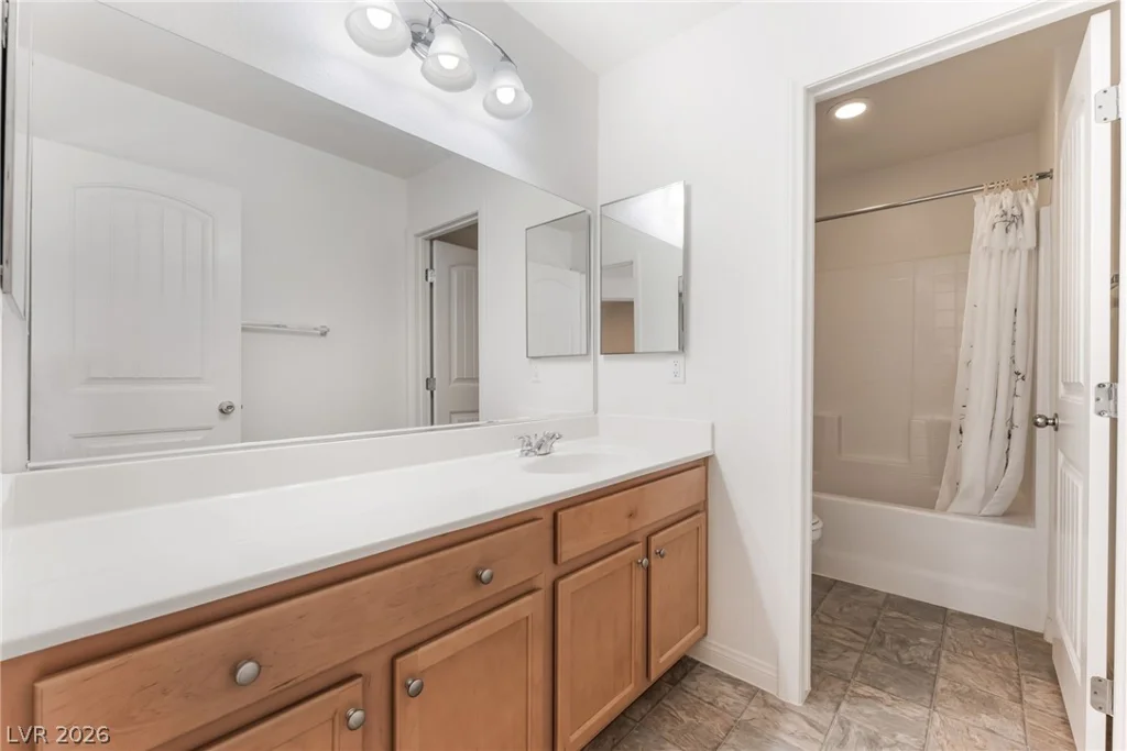 7733 Pyrenees Park, Las Vegas, NV 89113