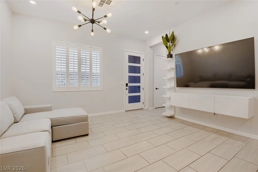 707 Glowing Horizon, Henderson, NV 89052