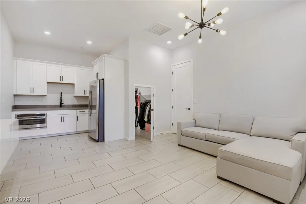 707 Glowing Horizon, Henderson, NV 89052