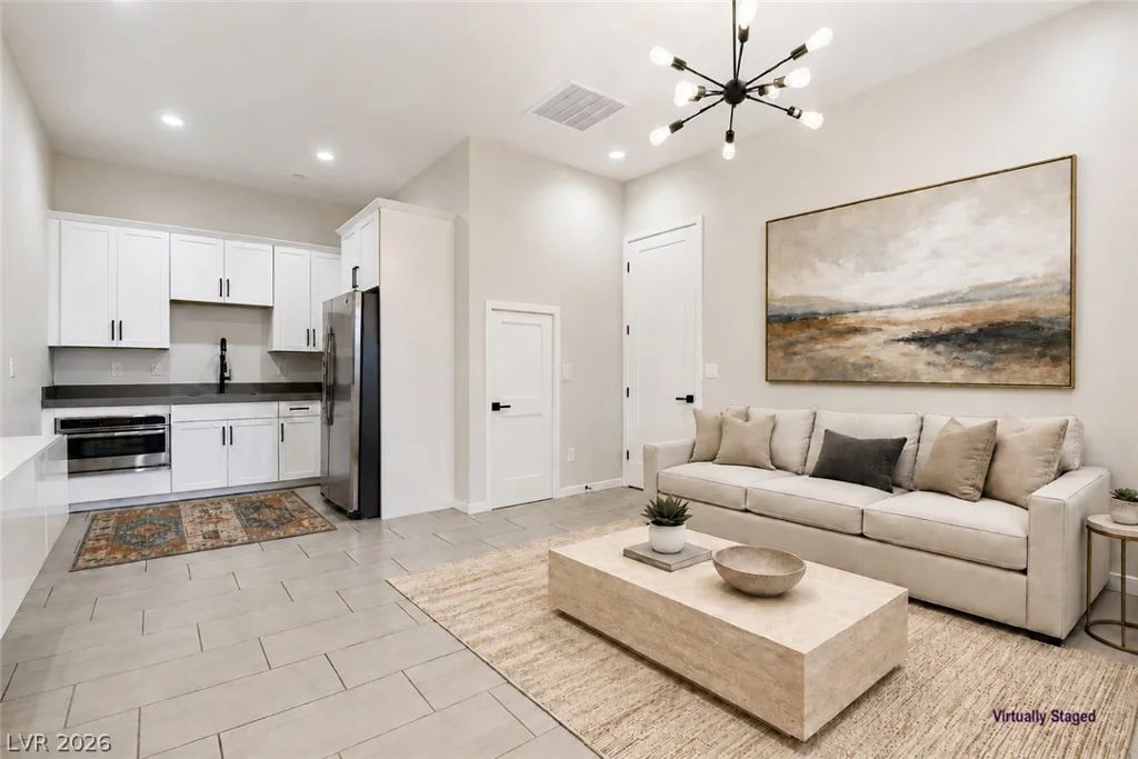 707 Glowing Horizon, Henderson, NV 89052