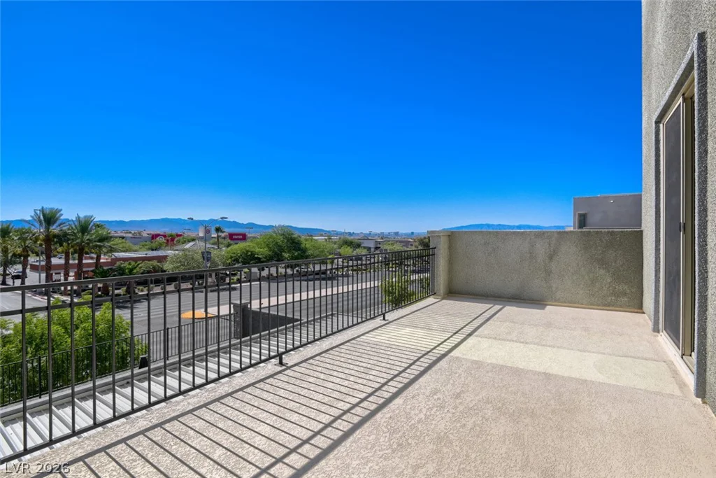 707 Glowing Horizon, Henderson, NV 89052