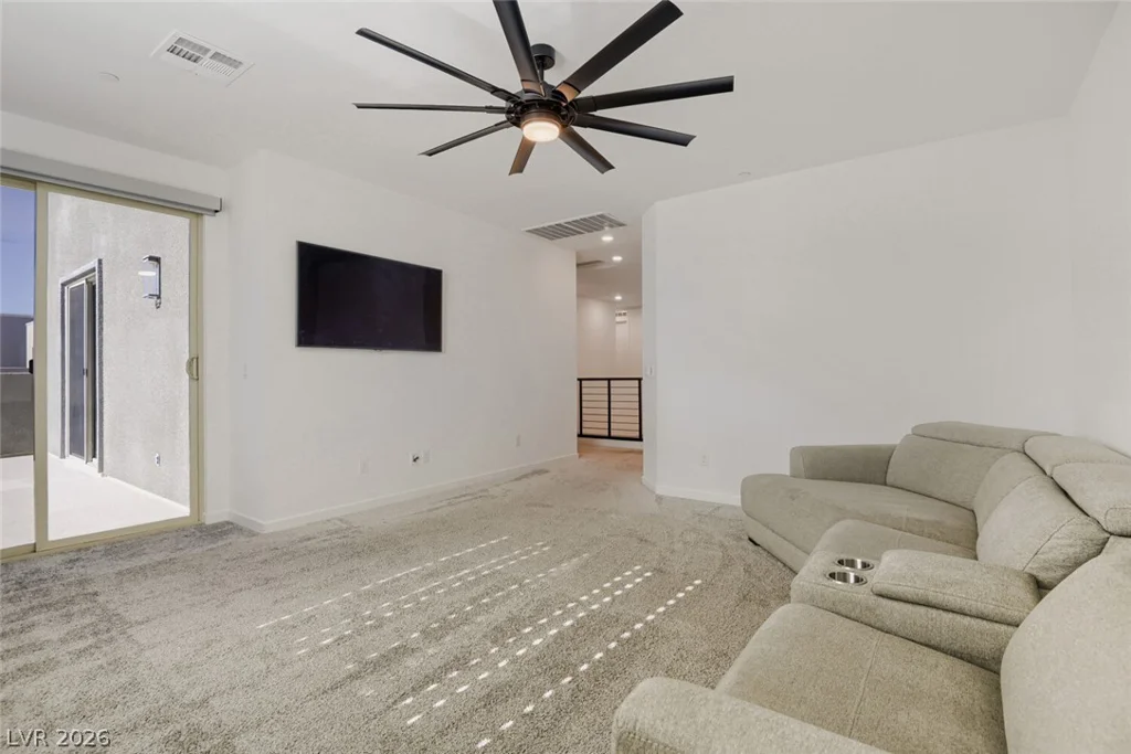 707 Glowing Horizon, Henderson, NV 89052