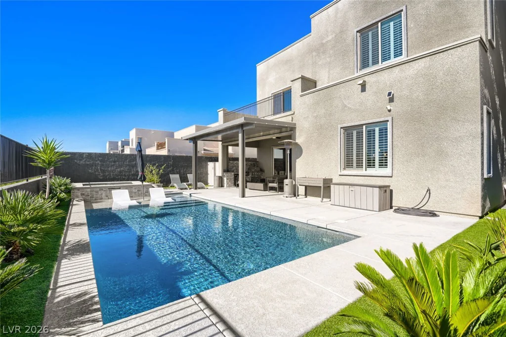 707 Glowing Horizon, Henderson, NV 89052